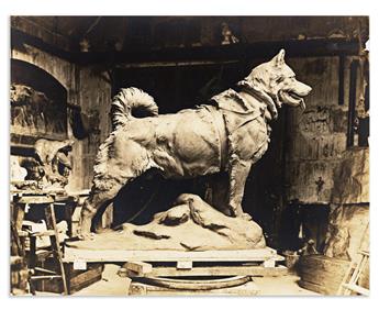 (ART.) Archive of the renowned animal sculptor F.G.R. Roth.